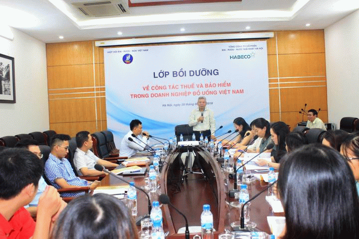 VBA tổ chức lớp bồi dưỡng kiến thức thuế và bảo hiểm trong doanh nghiệp đồ uống Việt Nam