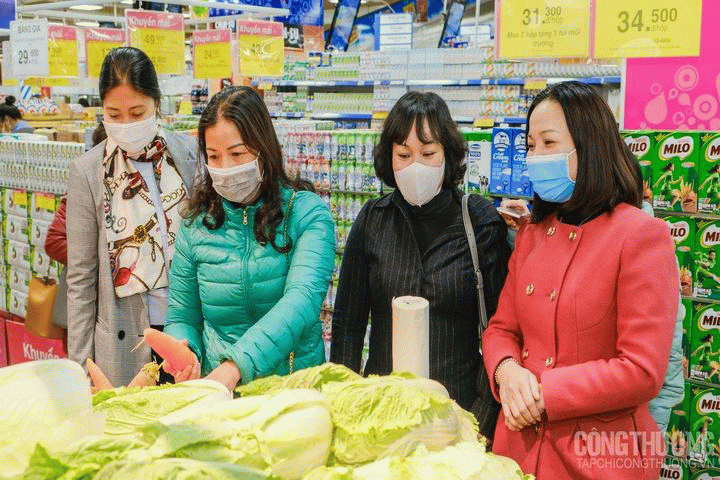 Nguồn cung ứng hàng hóa thực phẩm thiết yếu tại hệ thống bán lẻ khá dồi dào, giá ổn định