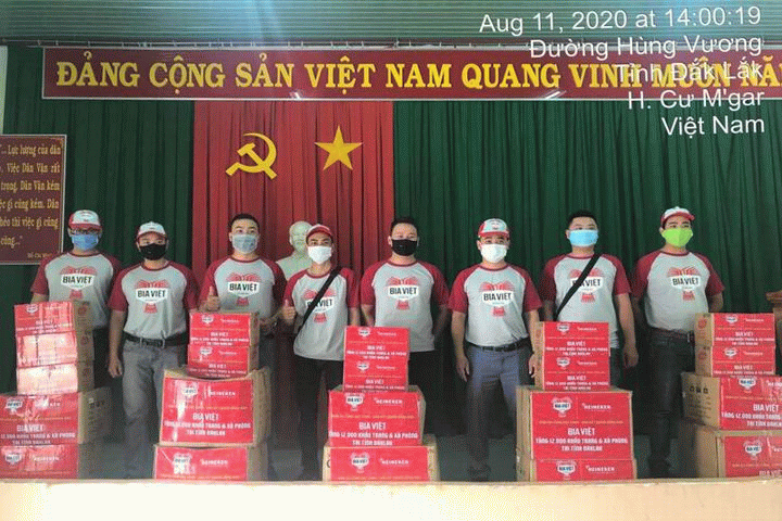 Bia Việt hỗ trợ 12.000 khẩu trang và xà phòng rửa tay kháng khuẩn cho người dân Đắk Lắk