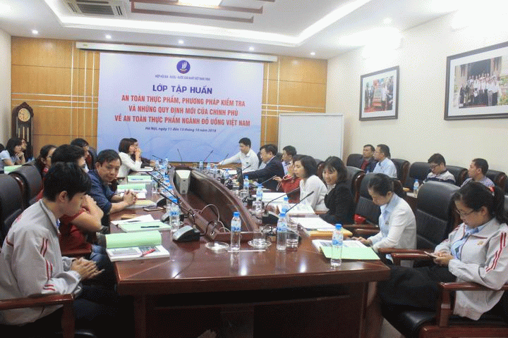 VBA tổ chức lớp Tập huấn phương pháp kiểm tra và những quy định mới về an toàn thực phẩm