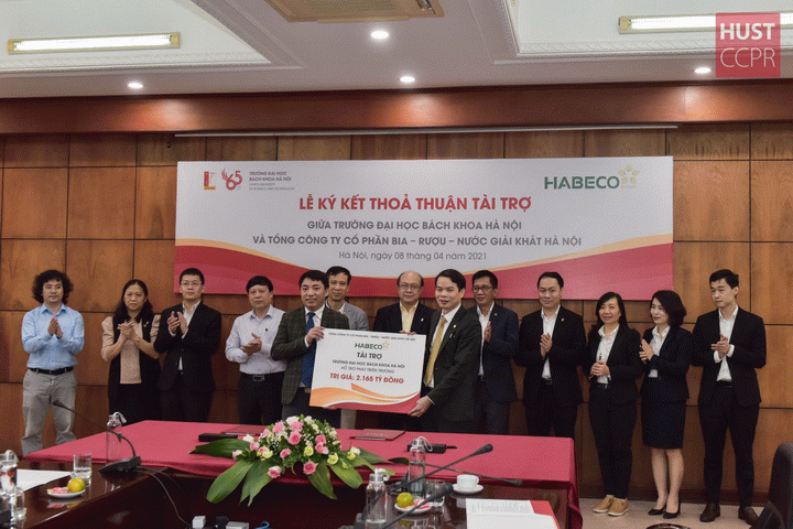 Habeco nhận những giải thưởng uy tín, nhiều hoạt động ý nghĩa với cộng đồng...