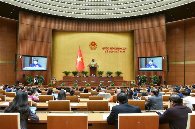 Quốc hội thảo luận ở hội trường về dự án Luật Thuế tiêu thụ đặc biệt (sửa đổi)