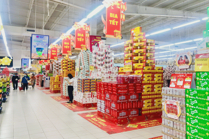 Sôi động thị trường bia đón Tết Quý Mão 2023