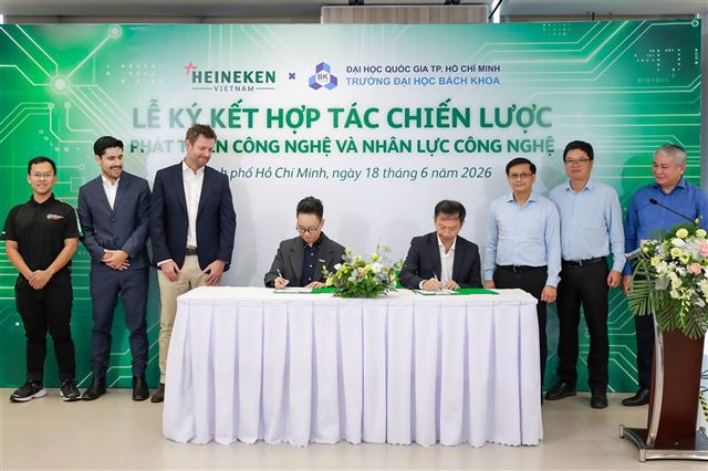 HEINEKEN Việt Nam và Trường Đại học Bách Khoa - ĐHQG TP.HCM ký kết hợp tác chiến lược thúc đẩy phát triển ứng dụng công nghệ và nguồn nhân lực công nghệ