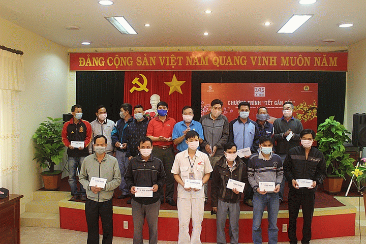 Sabeco mang mùa xuân ấm áp đến với 4.200 người lao động
