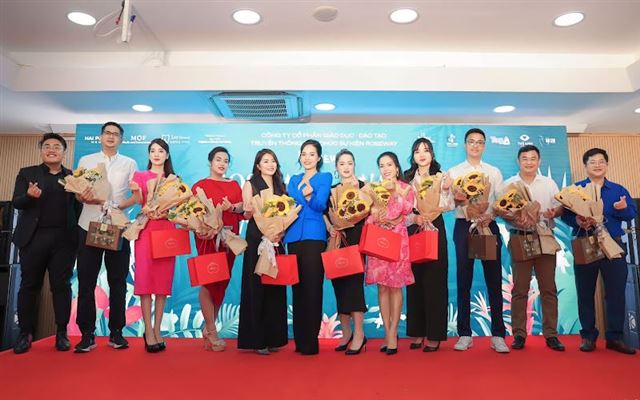MC song ngữ - nguồn nhân lực cần thiết cho các doanh nghiệp