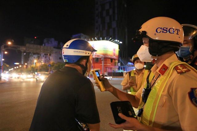 Kỳ 2: Uống bia và nỗi lo phấp phỏng nồng độ cồn