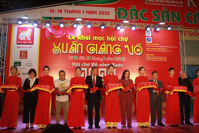  Khai mạc Hội chợ Xuân Giảng Võ - Hội chợ Đồ uống Xuân 2023