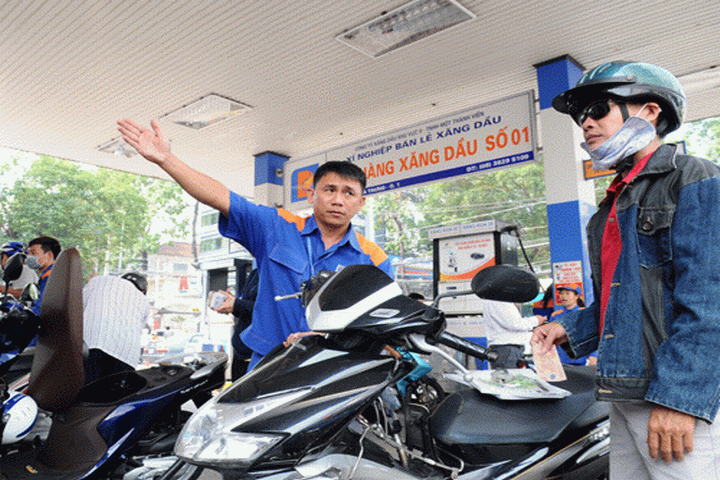 Giá xăng có thể tăng lần thứ 6 liên tiếp vào ngày mai (5/10)