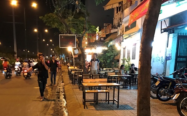 TPHCM, phố nhậu, Phạm Văn Đồng, vỉa hè, quận Bình Thạnh TPHCM, phố nhậu, Phạm Văn Đồng, vỉa hè, quận Bình Thạnh