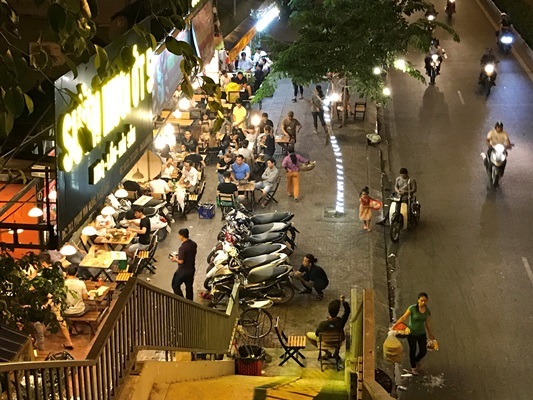 TPHCM, phố nhậu, Phạm Văn Đồng, vỉa hè, quận Bình Thạnh TPHCM, phố nhậu, Phạm Văn Đồng, vỉa hè, quận Bình Thạnh