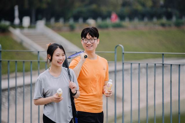 Theo đuổi lối sống lành mạnh và cách giúp người trẻ giải ra bài toán khó