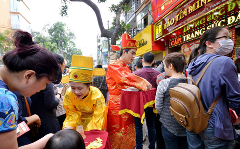 Mua vàng ngày vía Thần tài cần lưu ý điều gì?