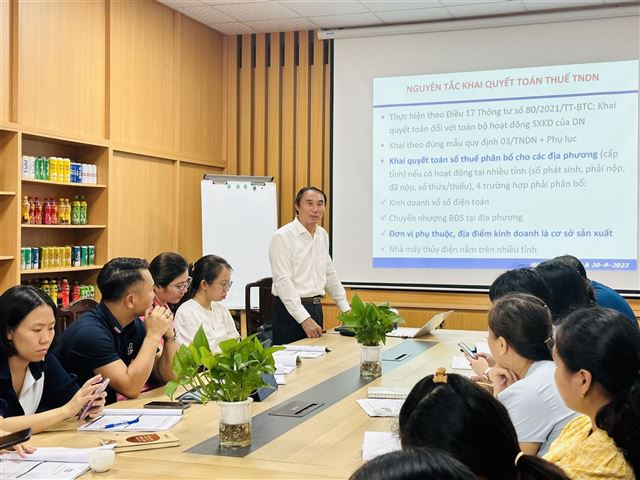 VBA tổ chức lớp tập huấn về Thuế thu nhập doanh nghiệp