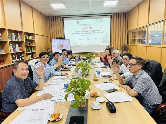 Chấm giải Cuộc thi viết “Ngành Đồ uống Việt Nam phát triển bền vững, hưởng ứng kinh tế tuần hoàn”
